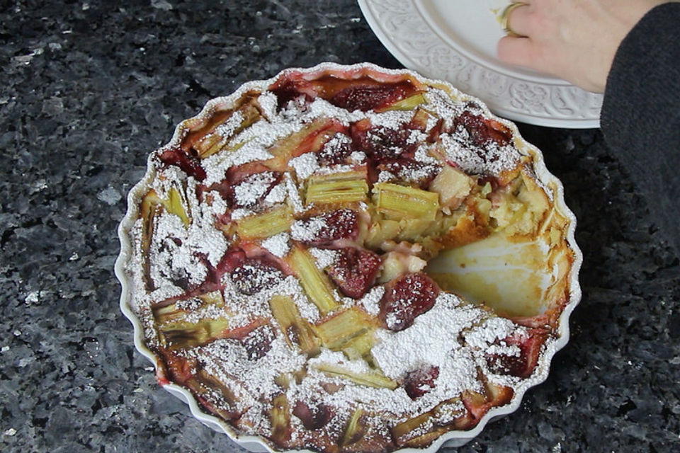 Rhabarber-Erdbeer-Ingwer-Clafoutis