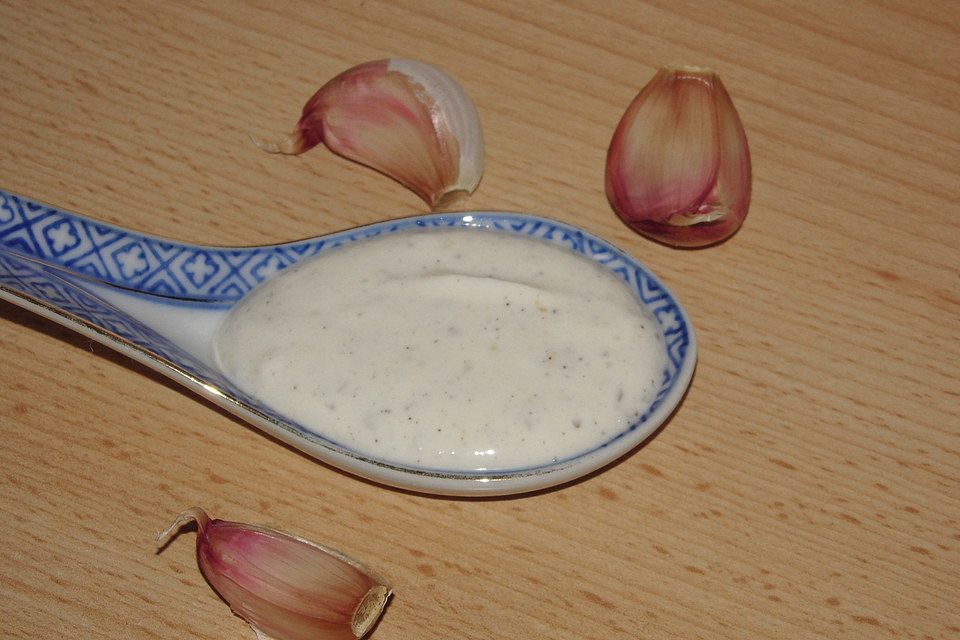 Knoblauch-Honig-Dip