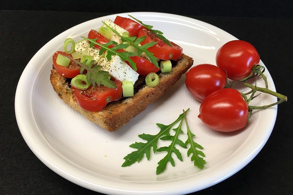 Tomaten-Mozzarella-Brötchen