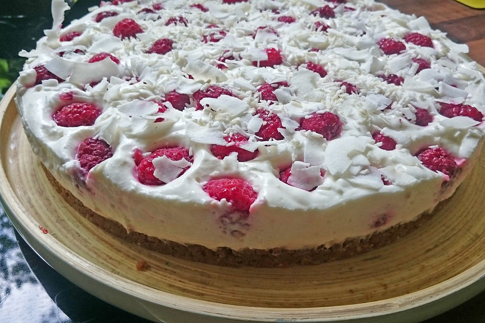 Himbeer-Kokos-Torte