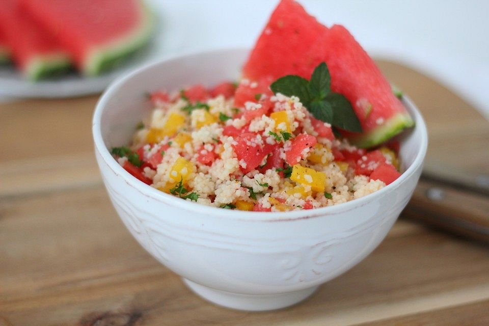 Fruchtiger Couscous-Melonen-Salat