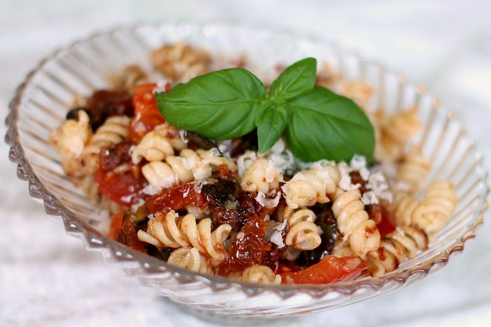 Nudelsalat mit Kürbiskernöl