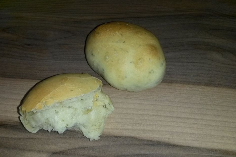 Bärlauchbrötchen oder Petersilienbrötchen