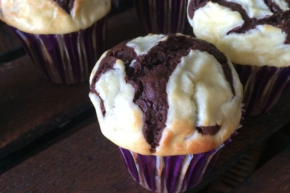 Double Chocolate Cheescake Muffins