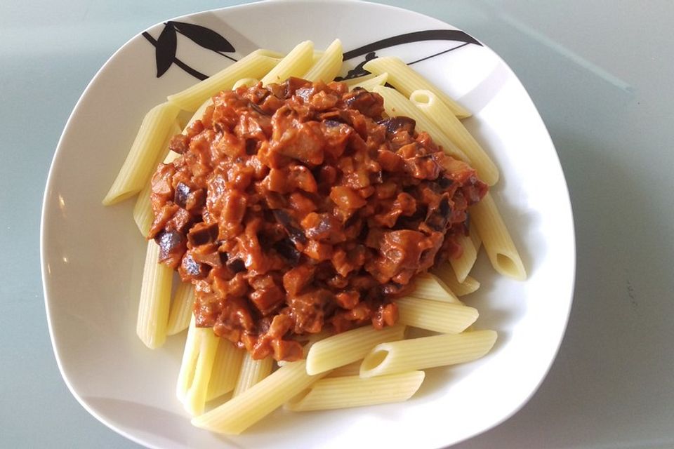 Penne mit Sahne-Auberginen