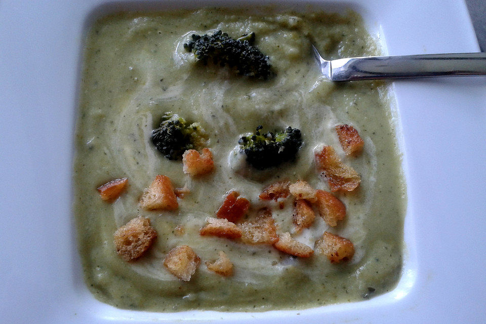 Brokkoli-Käsecreme-Suppe