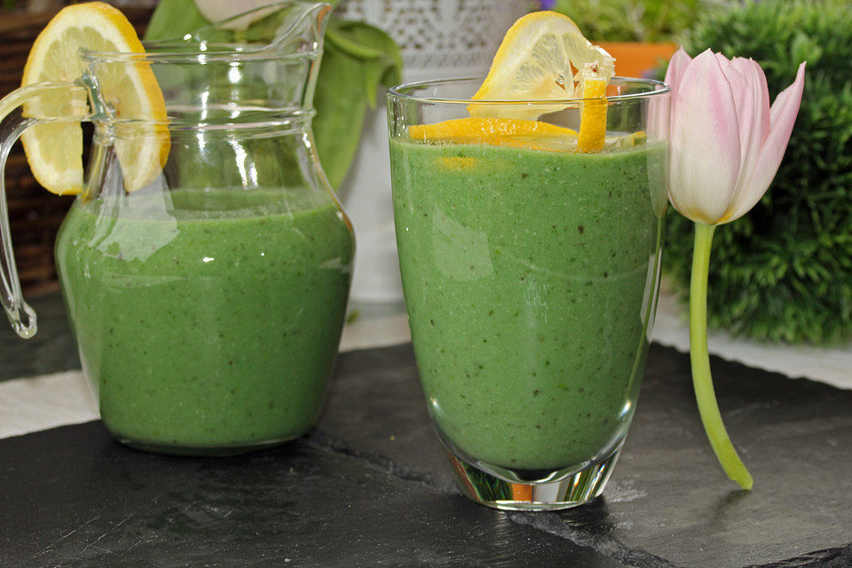 Avocado-Spirulina-Smoothie