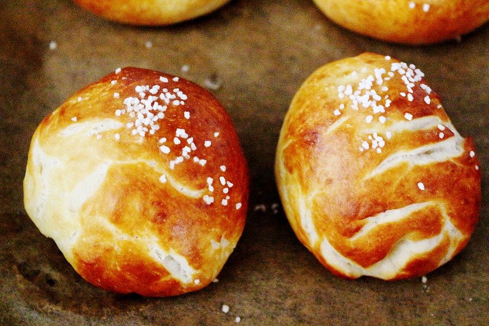 Weißwurst im Brezelteig