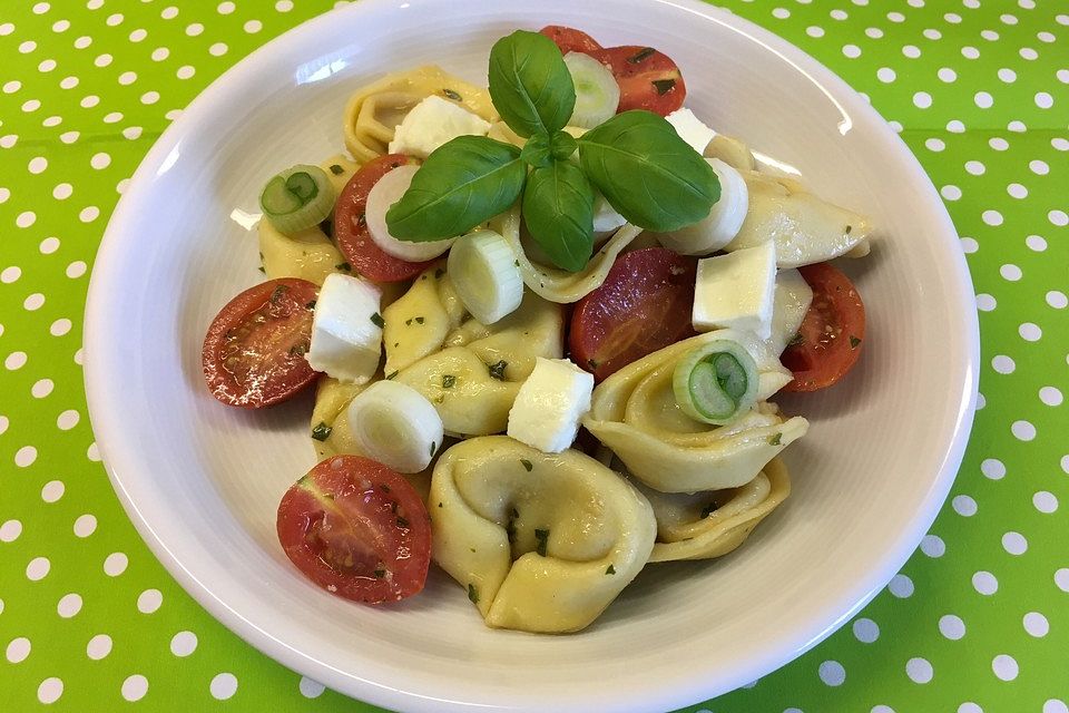 Tortellini - Salat