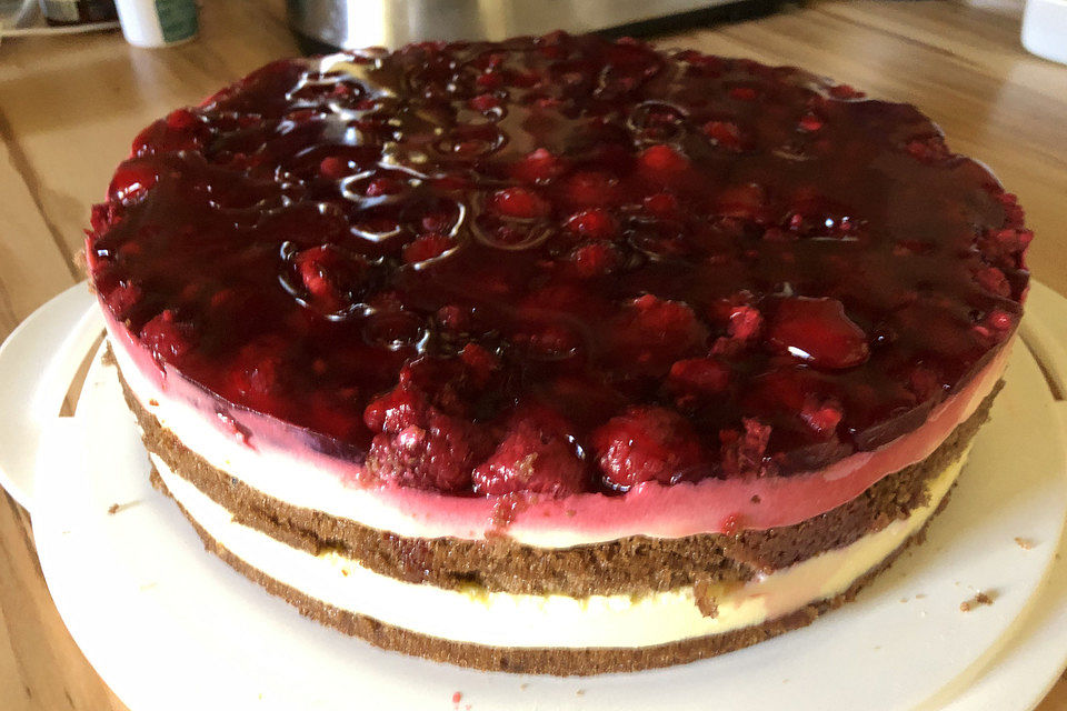 Erdbeer-Buttermilch-Torte