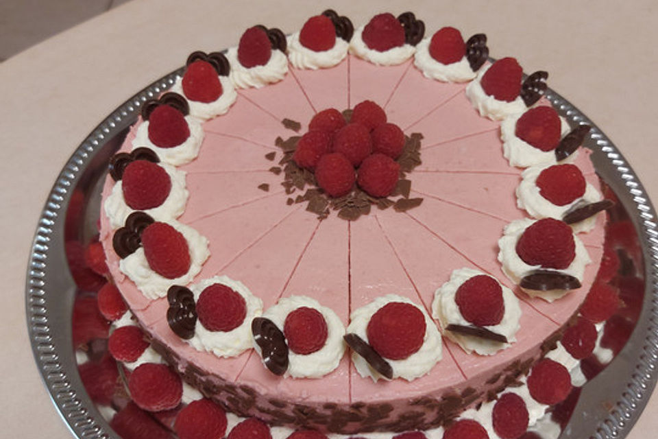 Himbeer Sahne Torte