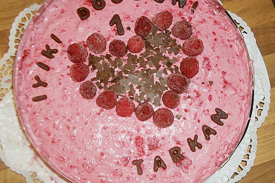 Himbeer Sahne Torte