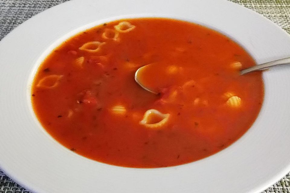 Italienische Tomatensuppe