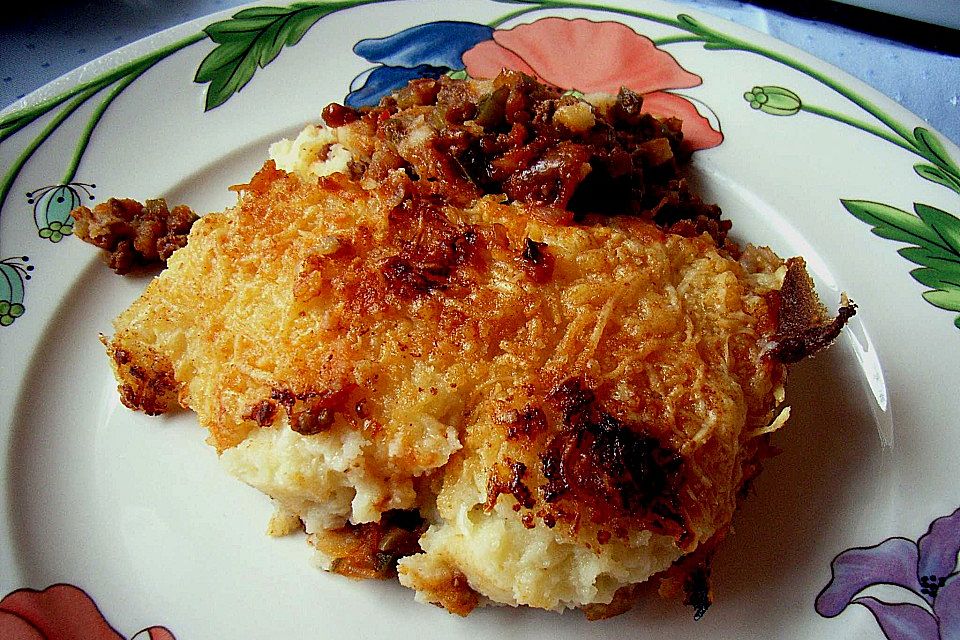 Hackfleischauflauf  mit Kartoffelbrei, pikant