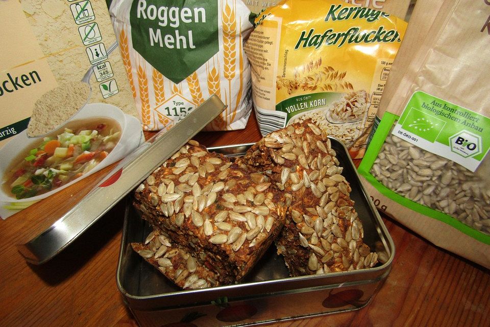 Herzhafte vegane Müsliriegel