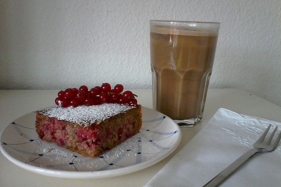 Buchweizenkuchen mit Johannisbeeren