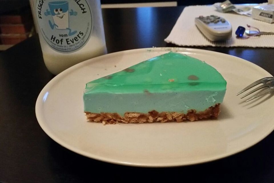 Frischkäsetorte "Blauer Waldmeister"