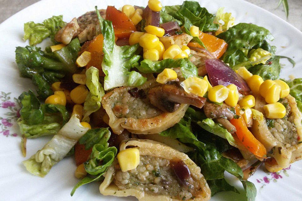 Maultaschen-Romana-Salat