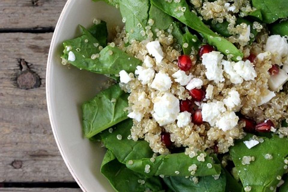 Spinatsalat mit Ziegenkäse