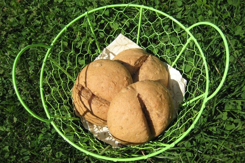 Emmer-Dinkel-Vollkornbrötchen