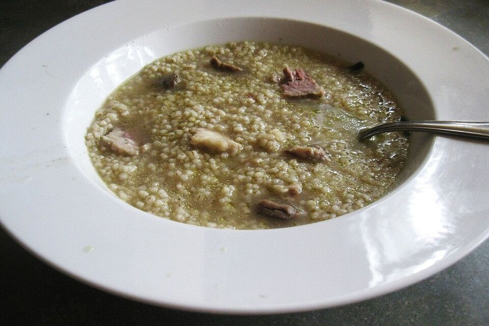 Rindfleischsuppe á la Mama