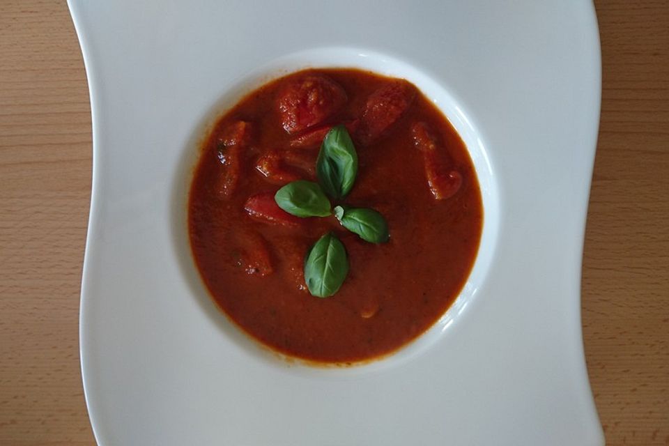 Knoblauch-Tomaten-Suppe