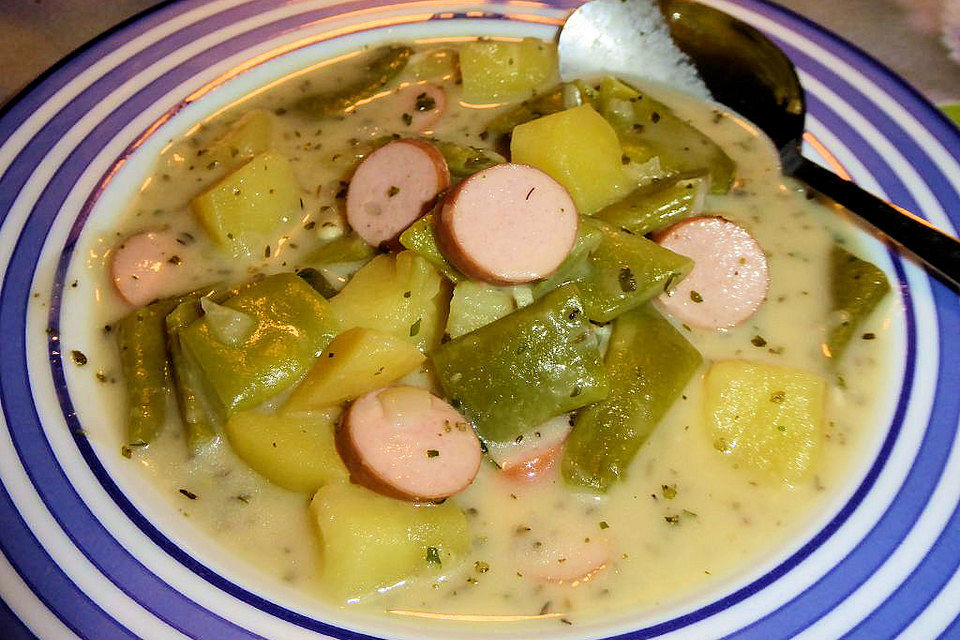 Schnippelbohnen - Suppe