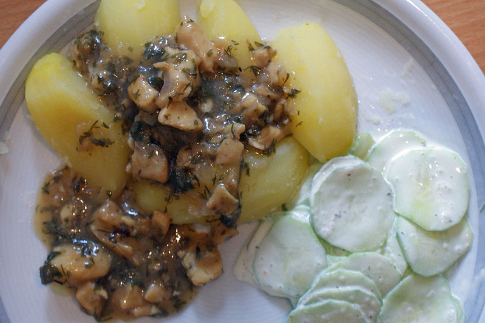 Seelachswürfel mit Salzkartoffeln