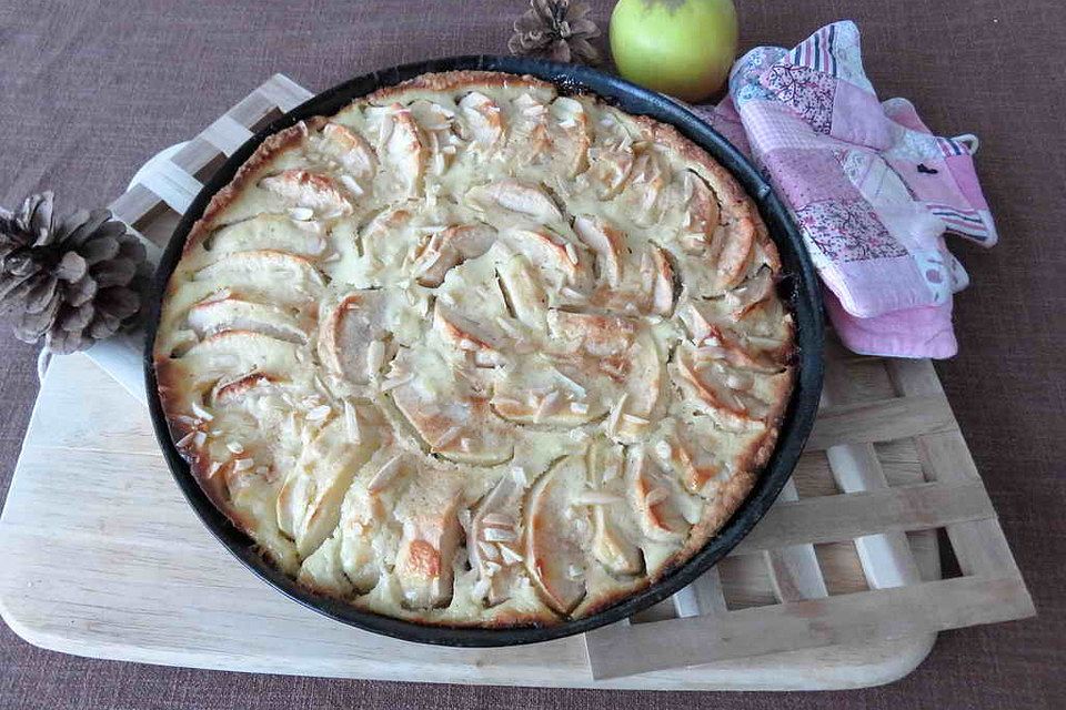 Mandel-Apfel-Rahmtarte