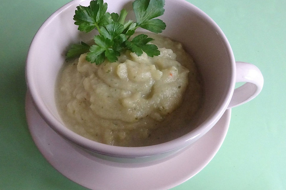 Romanesco-Selleriesuppe