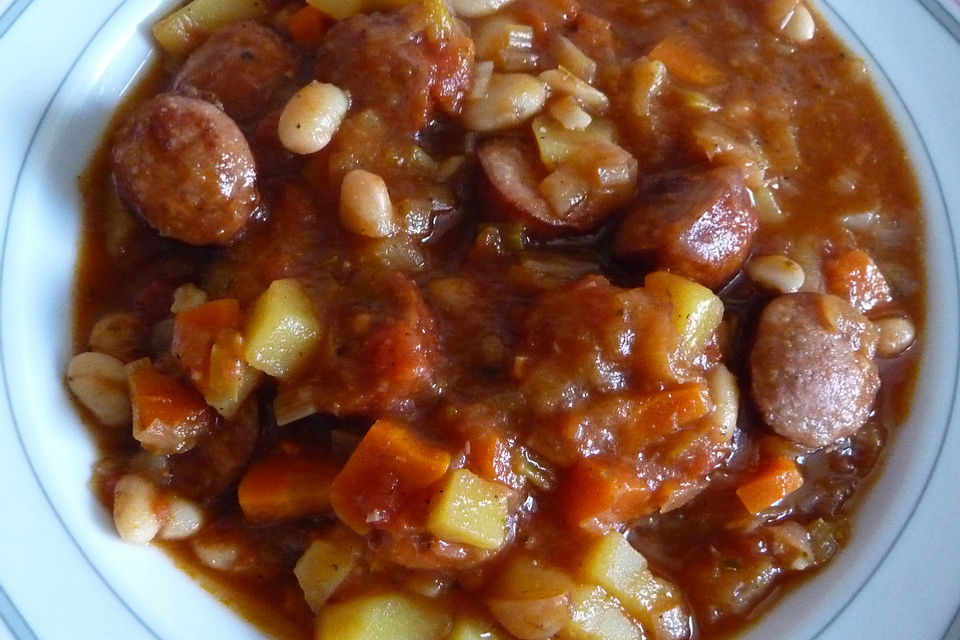 Bohnensuppe mit Mettenden