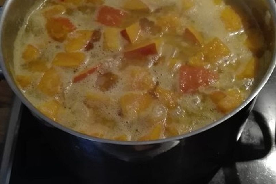 Hokkaido-Kürbiscremesuppe