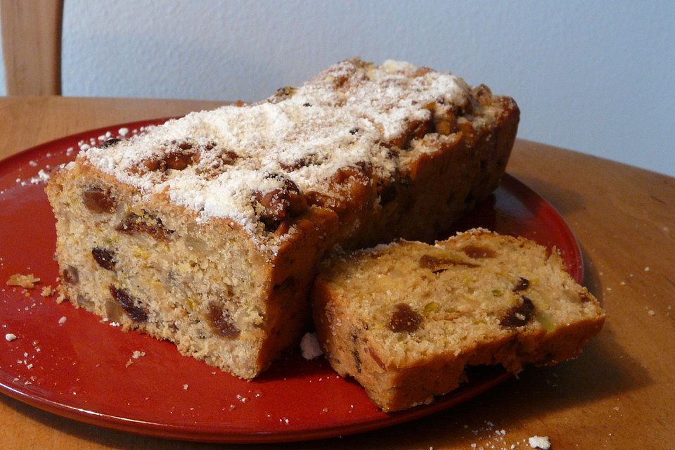 Veganer Christstollen ohne Rosinen