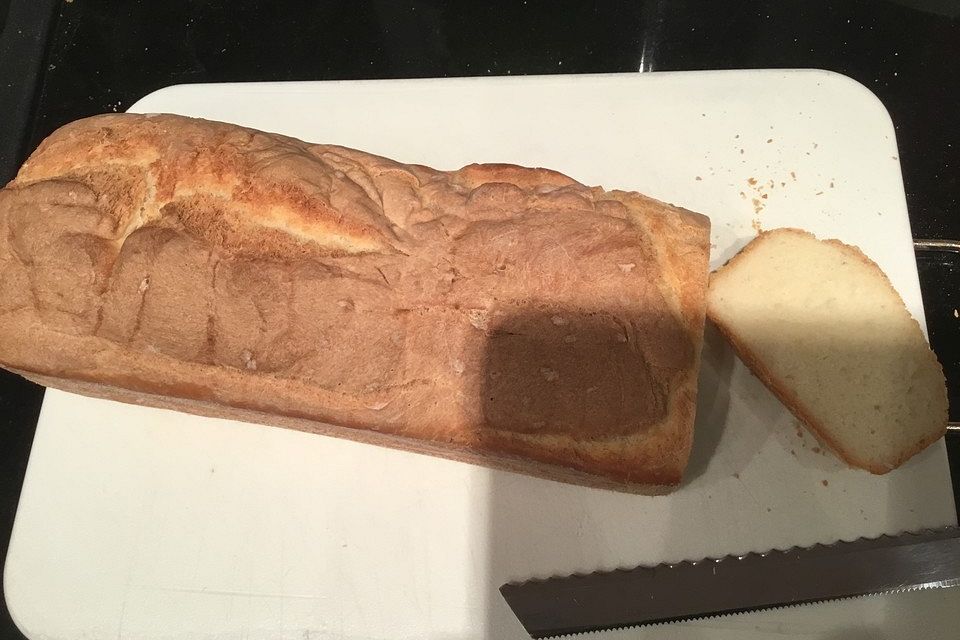 Knuspriges Kastenweißbrot/Stuten