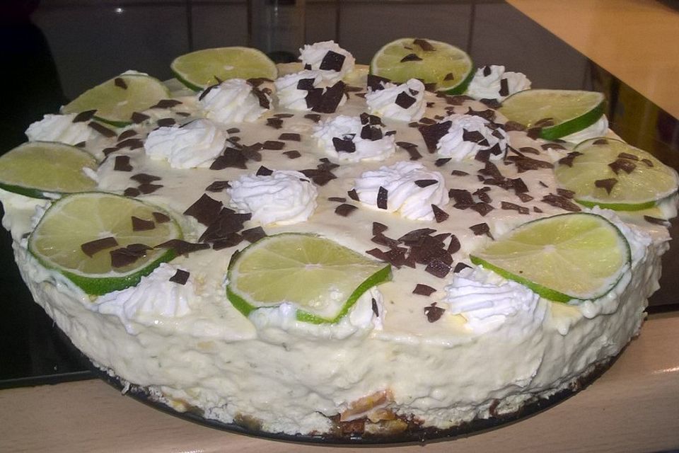 Limetten-Joghurt-Torte