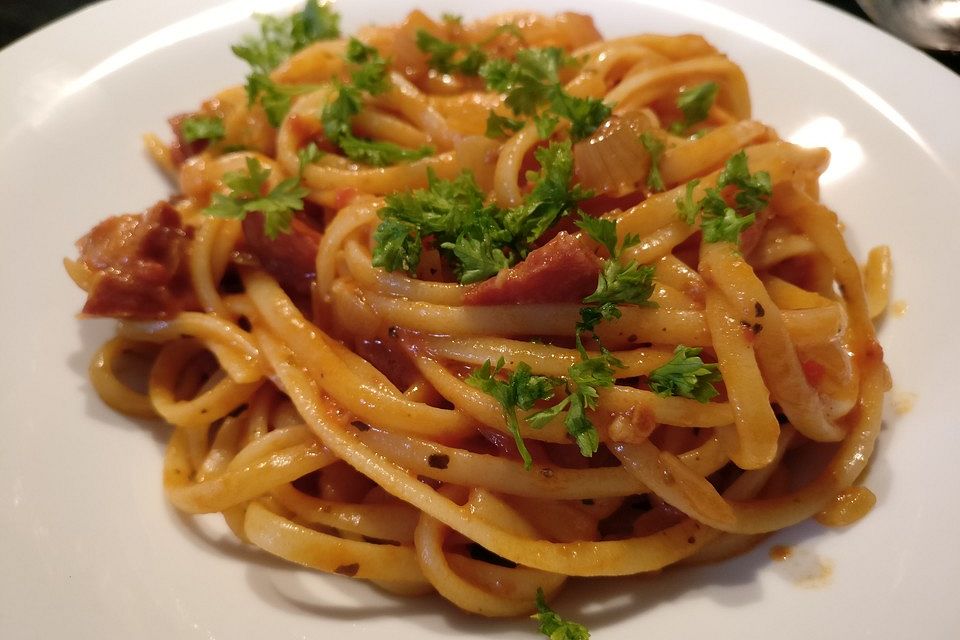 Linguine in Chorizo-Sauce