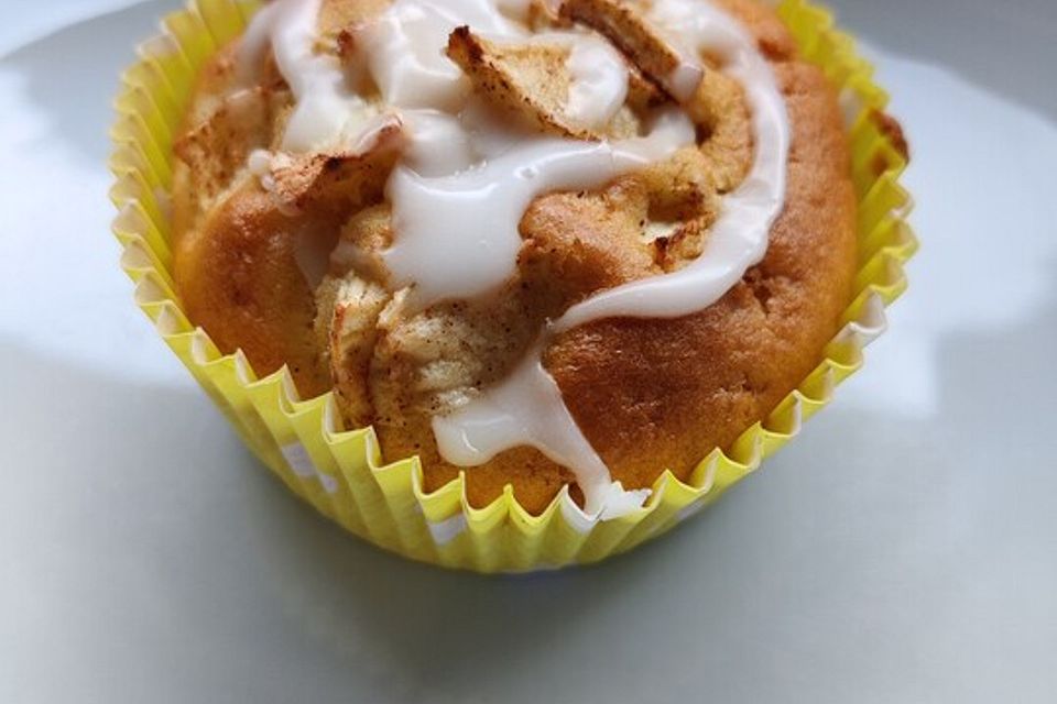 Apfel-Zimt-Amaretti-Muffins