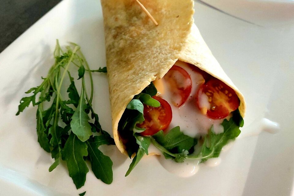 Veganer Rucola-Sesam-Wrap