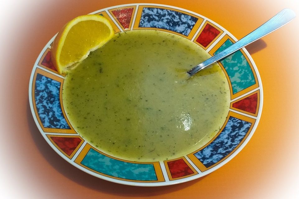 Zucchini-Orangen-Cremesuppe