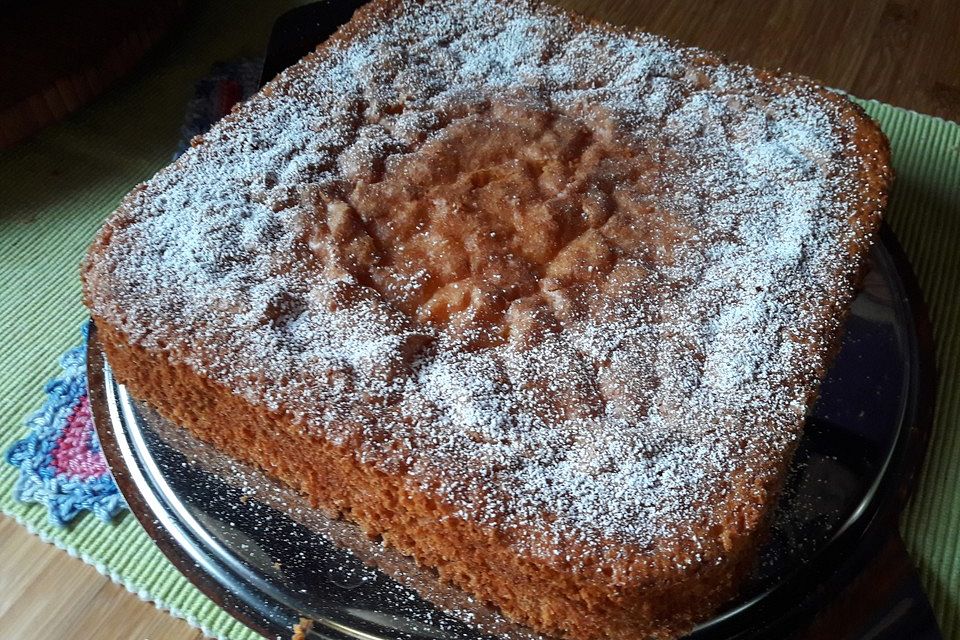 Zitroniger Wolkenkuchen