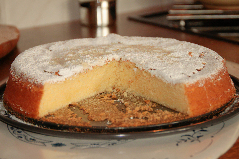 Zitroniger Wolkenkuchen