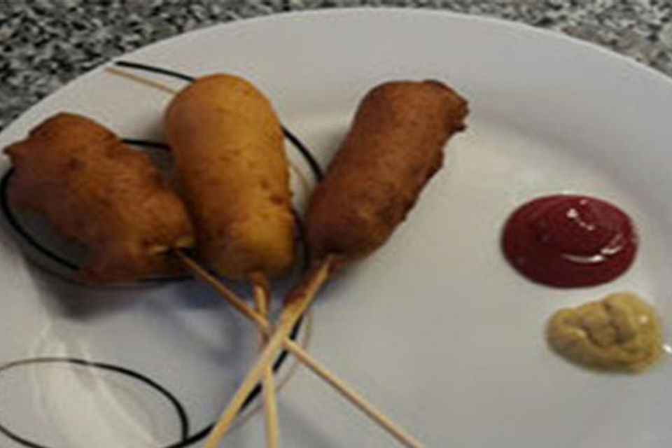 Amerikanische Corndogs