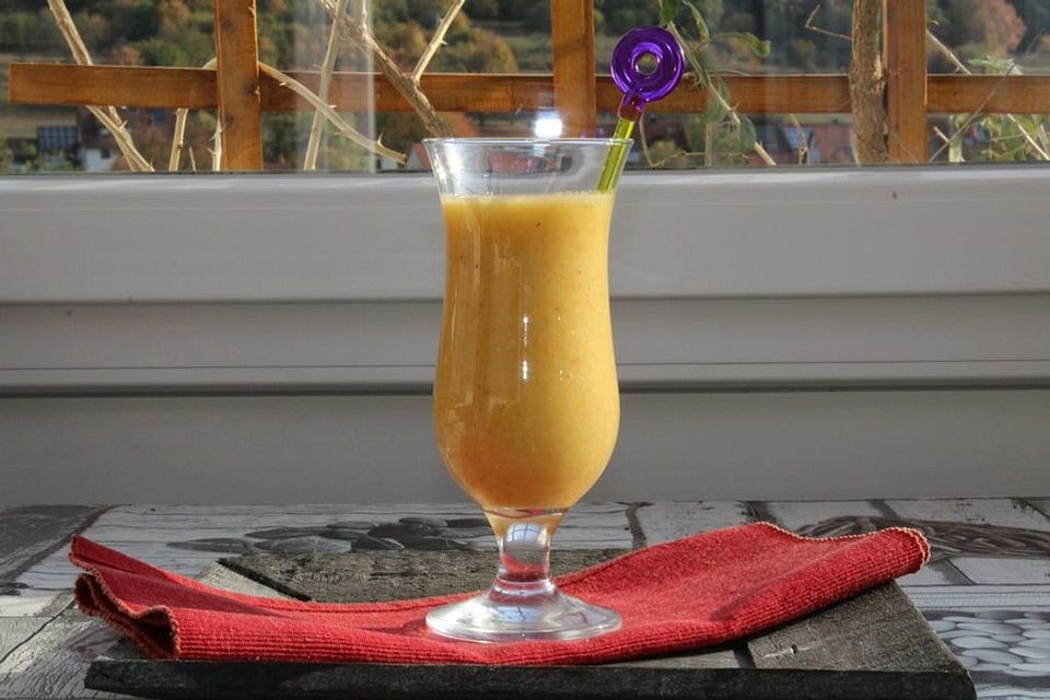 Sharon-Mango-Smoothie