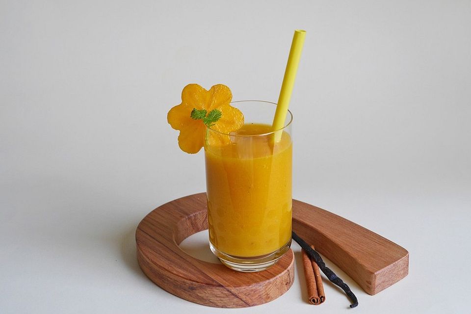 Sharon-Mango-Smoothie