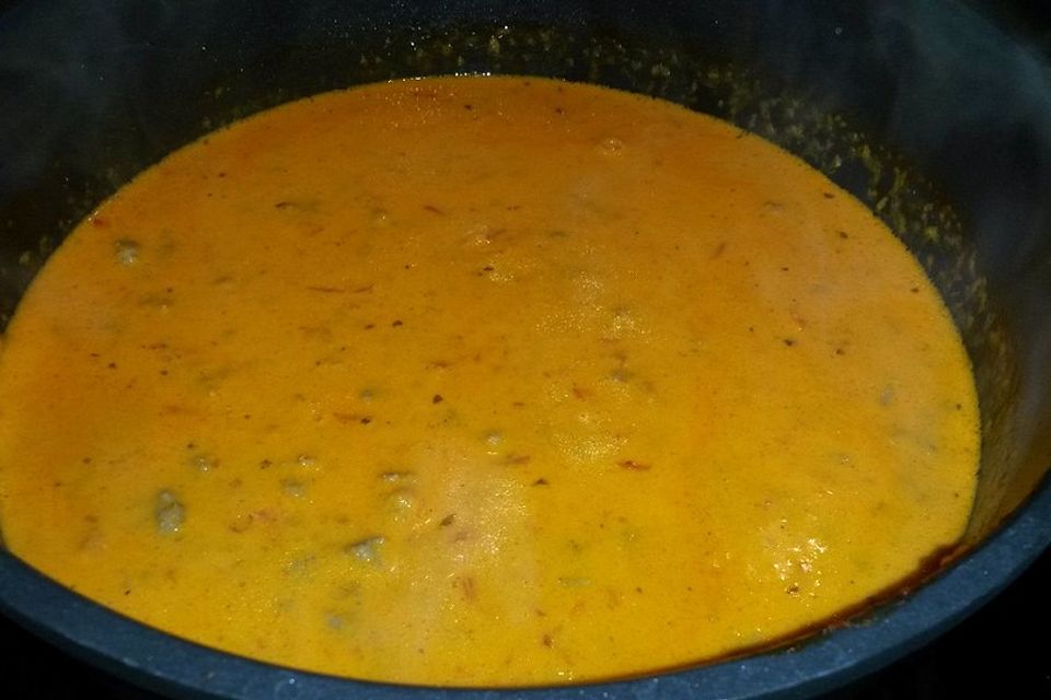 Ajvar-Hackfleisch Suppe