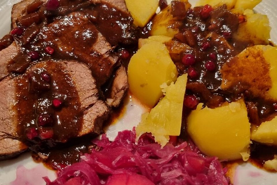 Wildschweinbraten an Waldfrucht - Balsamicosauce