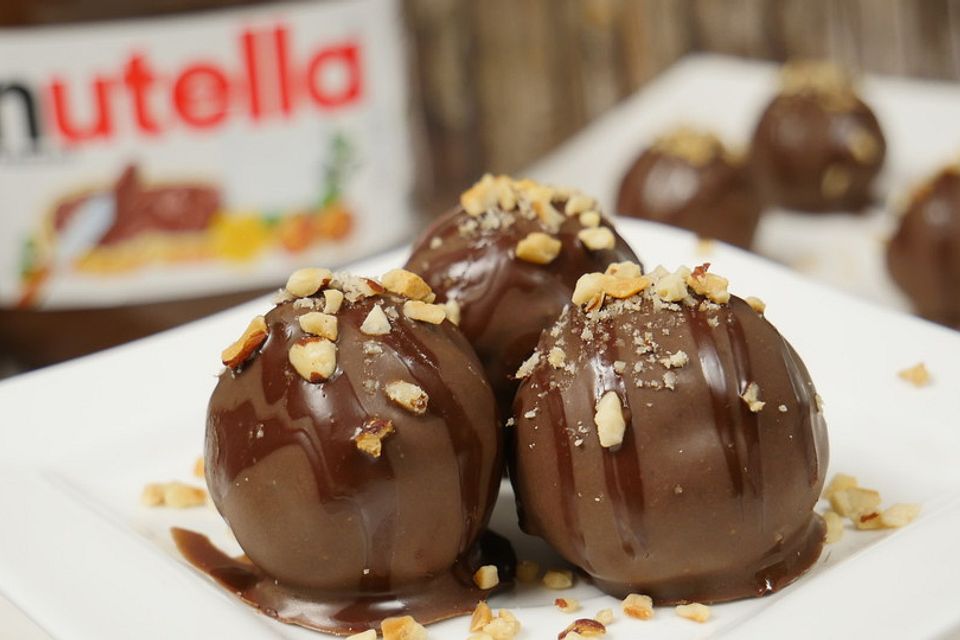 Nutella Cake Balls