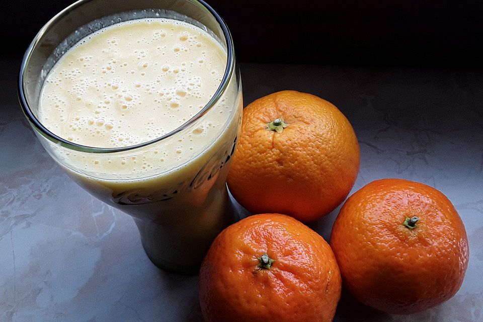 Mandarinen-Orangen-Smoothie