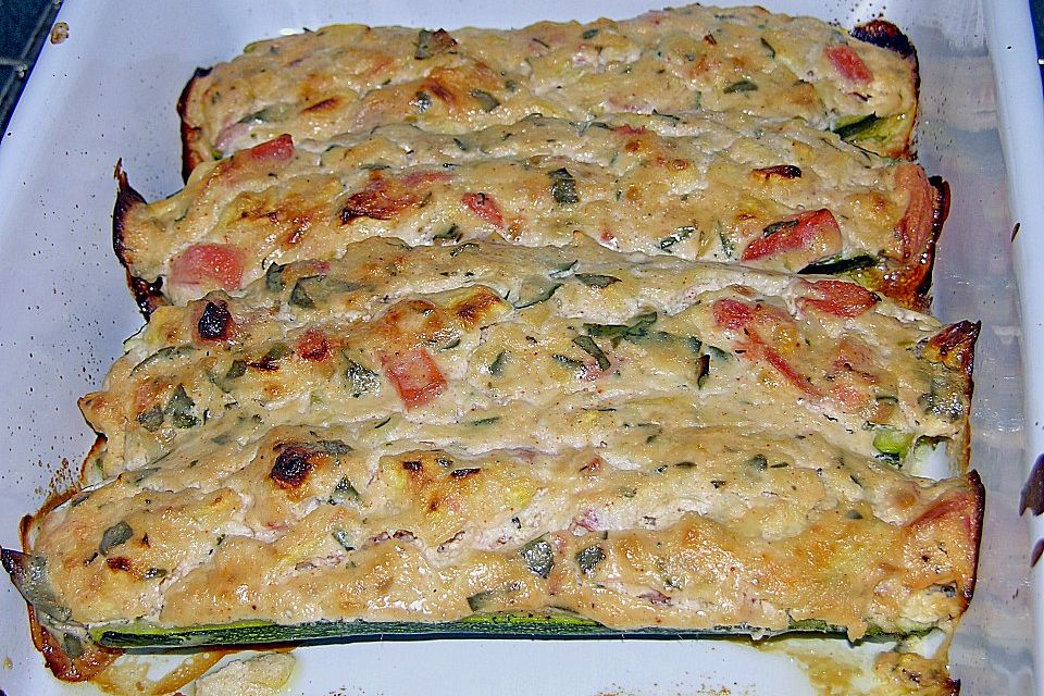 Gefüllte Zucchini mit Frischkäse