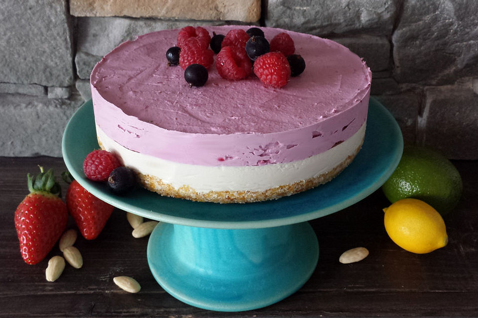 Raw Raspberry Cake